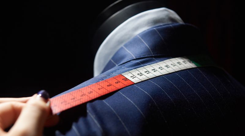 企業(yè)團(tuán)購西服需要注意哪些事項(xiàng)！